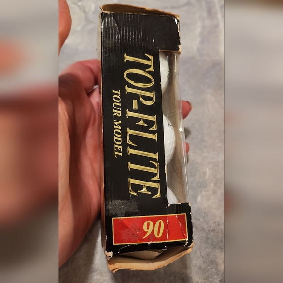 VINTAGE Top Flite 90 Golf Balls Made in USA NWT - Picture 4 of 5